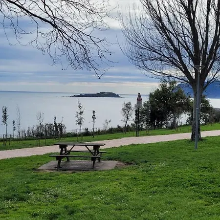 Arribolas アパート *